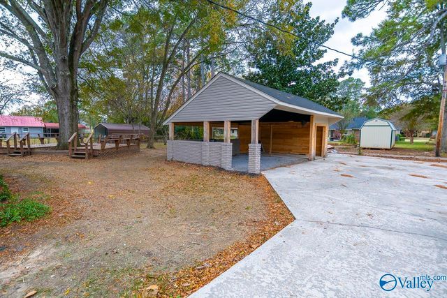 2323 Springdale Road SE, Decatur, AL 35601