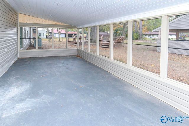 2323 Springdale Road SE, Decatur, AL 35601