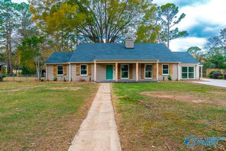 2323 Springdale Road SE, Decatur, AL 35601