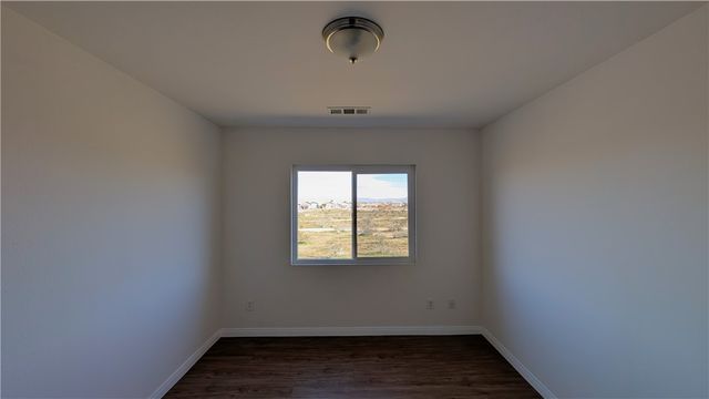 13645 Mayflower, Victorville, CA 92392