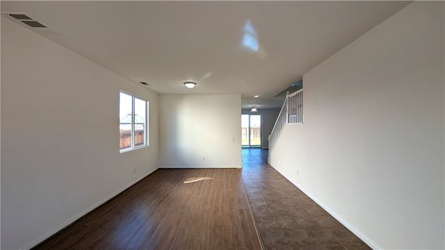 13645 Mayflower, Victorville, CA 92392