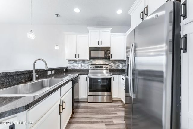 3073 ZEYNO Drive, Middleburg, FL 32068