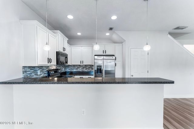 3073 ZEYNO Drive, Middleburg, FL 32068