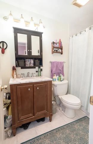11810 S Komensky Avenue 101, Alsip, IL 60803