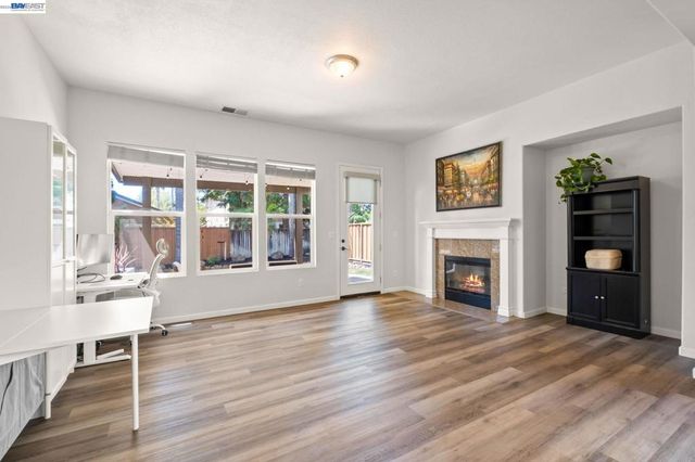 2466 Yosemite Way, Discovery Bay, CA 94505