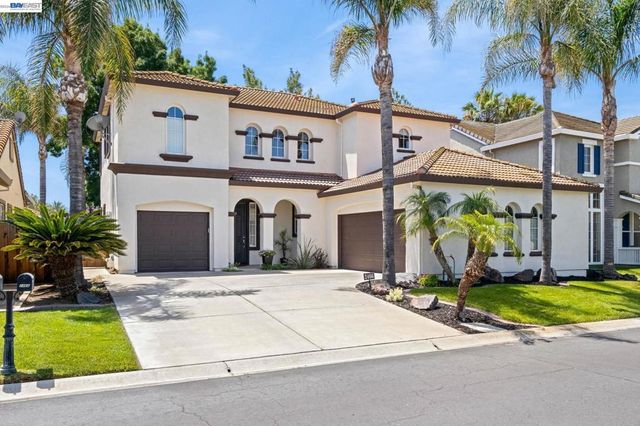 2466 Yosemite Way, Discovery Bay, CA 94505
