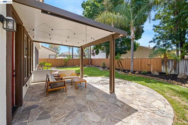 2466 Yosemite Way, Discovery Bay, CA 94505