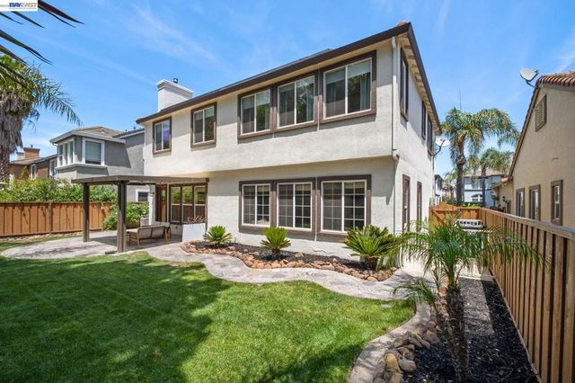 2466 Yosemite Way, Discovery Bay, CA 94505