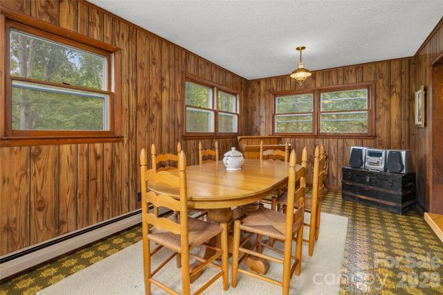 150 Mountain Laurel Lane, Fletcher, NC 28732
