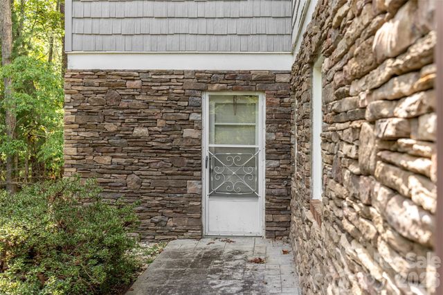 150 Mountain Laurel Lane, Fletcher, NC 28732