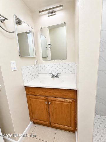 8067 PARENTAL Circle, Jacksonville, FL 32216