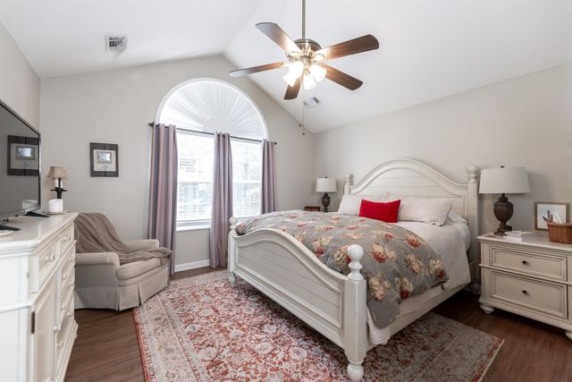 1925 APPLING OAKS CIR, Cordova, TN 38016