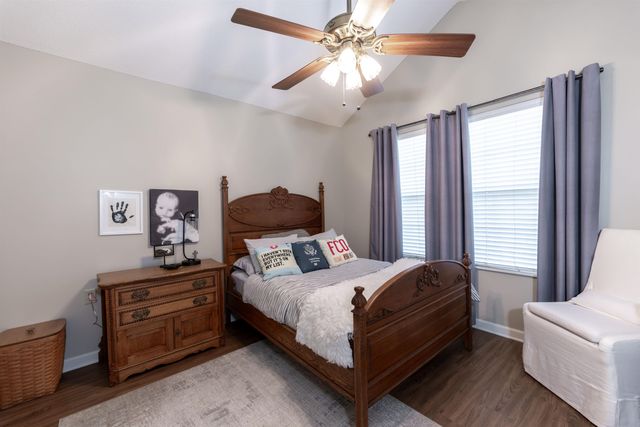 1925 APPLING OAKS CIR, Cordova, TN 38016