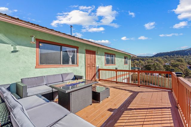 11 Eusebio Road, Glorieta, NM 87535