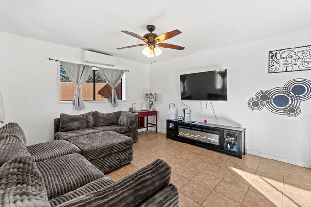 11 Eusebio Road, Glorieta, NM 87535