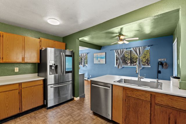 11 Eusebio Road, Glorieta, NM 87535