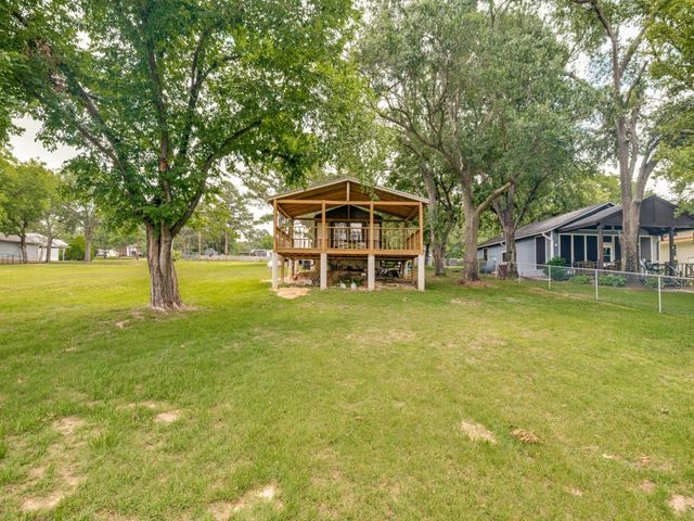 117 Prairie Drive, Mabank, TX 75156