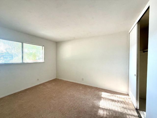 6917 Briggs Dr, Sacramento, CA 95828