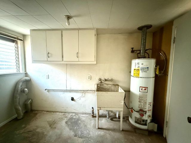 6917 Briggs Dr, Sacramento, CA 95828