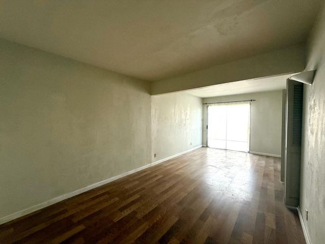 6917 Briggs Dr, Sacramento, CA 95828