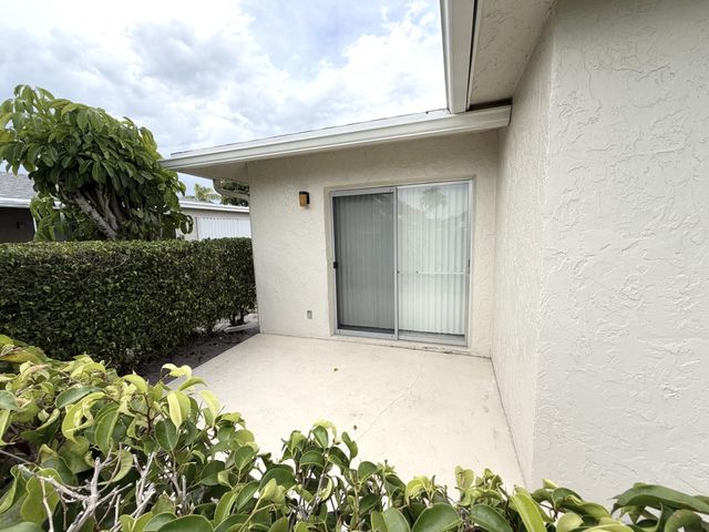 2520 Pansey Lane D, Delray Beach, FL 33445