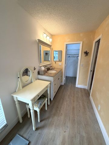 2520 Pansey Lane D, Delray Beach, FL 33445
