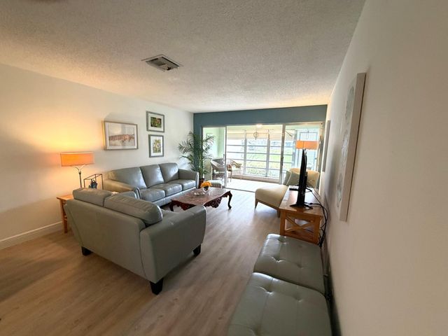 2520 Pansey Lane D, Delray Beach, FL 33445