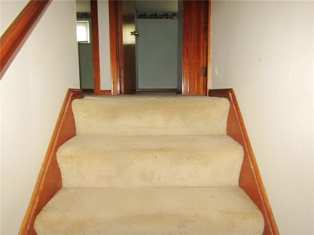 571 Grove Rd, Penn Hills, PA 15147