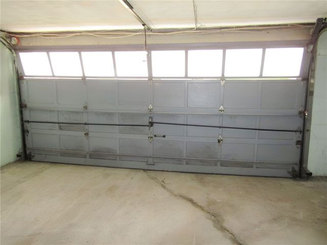 571 Grove Rd, Penn Hills, PA 15147