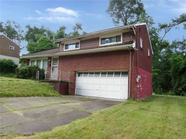 571 Grove Rd, Penn Hills, PA 15147