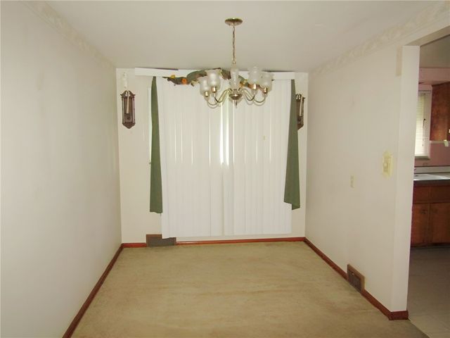 571 Grove Rd, Penn Hills, PA 15147