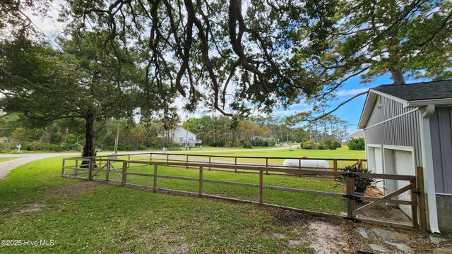 197 Pamlico Parkway, Beaufort, NC 28516