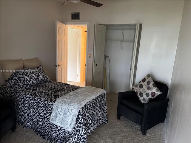 10419 E Clairmont Cir 205, Tamarac, FL 33321