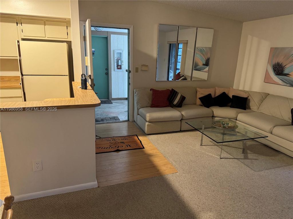 10419 E Clairmont Cir 205, Tamarac, FL 33321