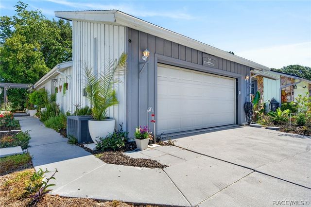 16 Golfview Court, Homosassa, FL 34446
