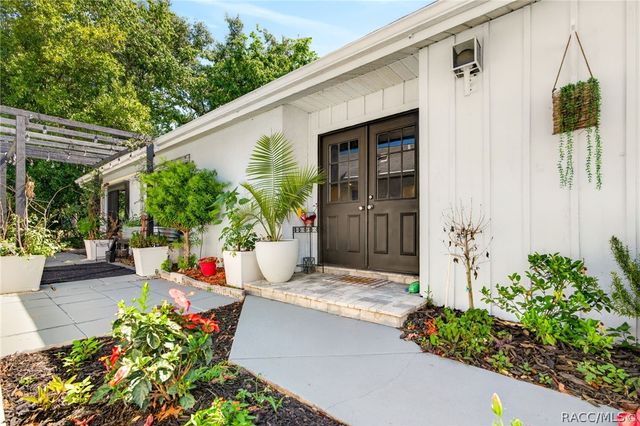 16 Golfview Court, Homosassa, FL 34446