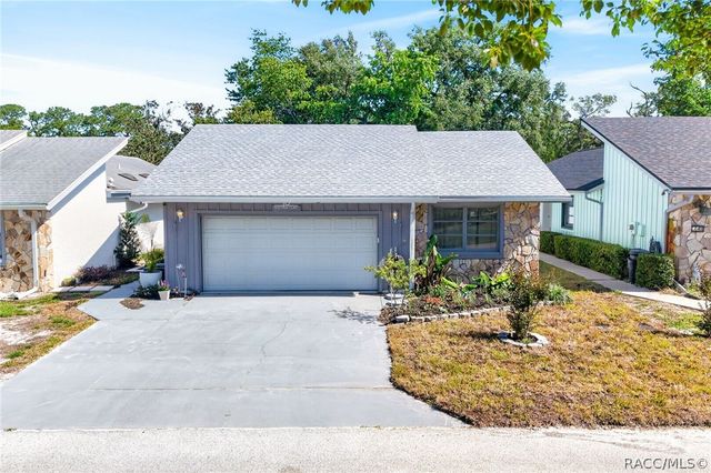 16 Golfview Court, Homosassa, FL 34446