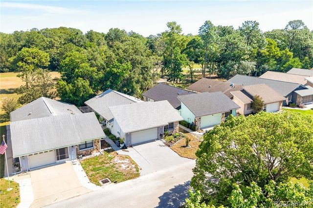 16 Golfview Court, Homosassa, FL 34446