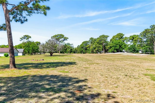 16 Golfview Court, Homosassa, FL 34446