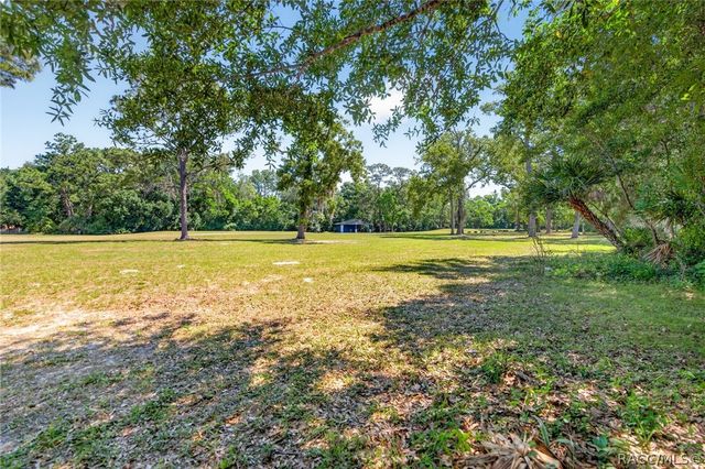 16 Golfview Court, Homosassa, FL 34446