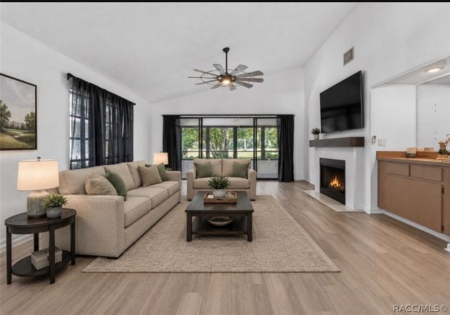 16 Golfview Court, Homosassa, FL 34446