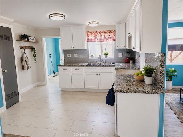 18348 W Avenue D 28, Lancaster, CA 93536