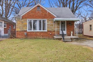 24351 Kipling Street, Oak Park, MI 48237