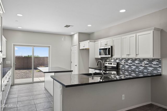 21427 W MONTE VISTA Road, Buckeye, AZ 85396