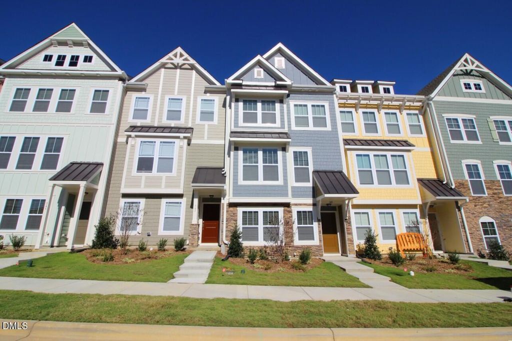 349 Great Northern Station, Apex, NC 27502