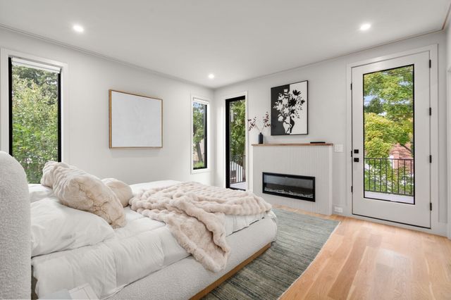 34 West St 34, Newton, MA 02458