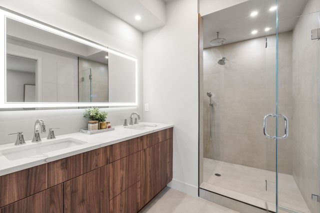 34 West St 34, Newton, MA 02458