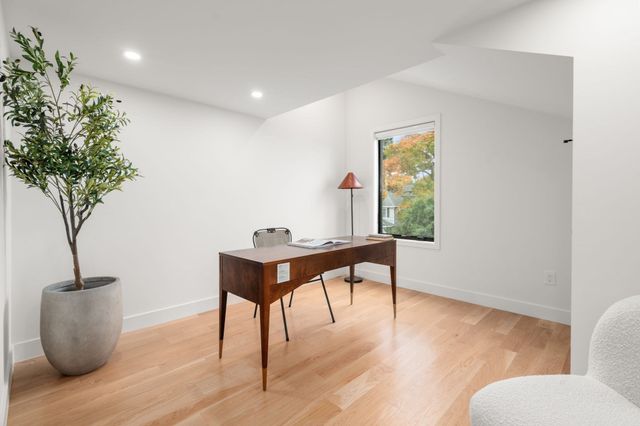 34 West St 34, Newton, MA 02458