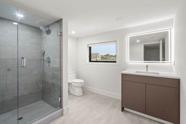 34 West St 34, Newton, MA 02458
