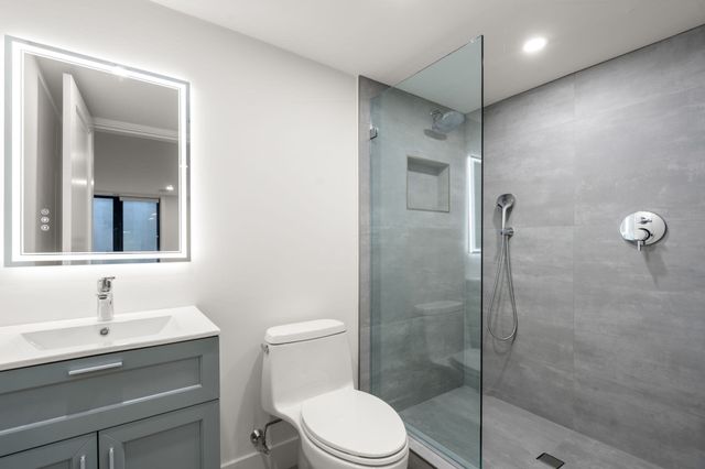 34 West St 34, Newton, MA 02458
